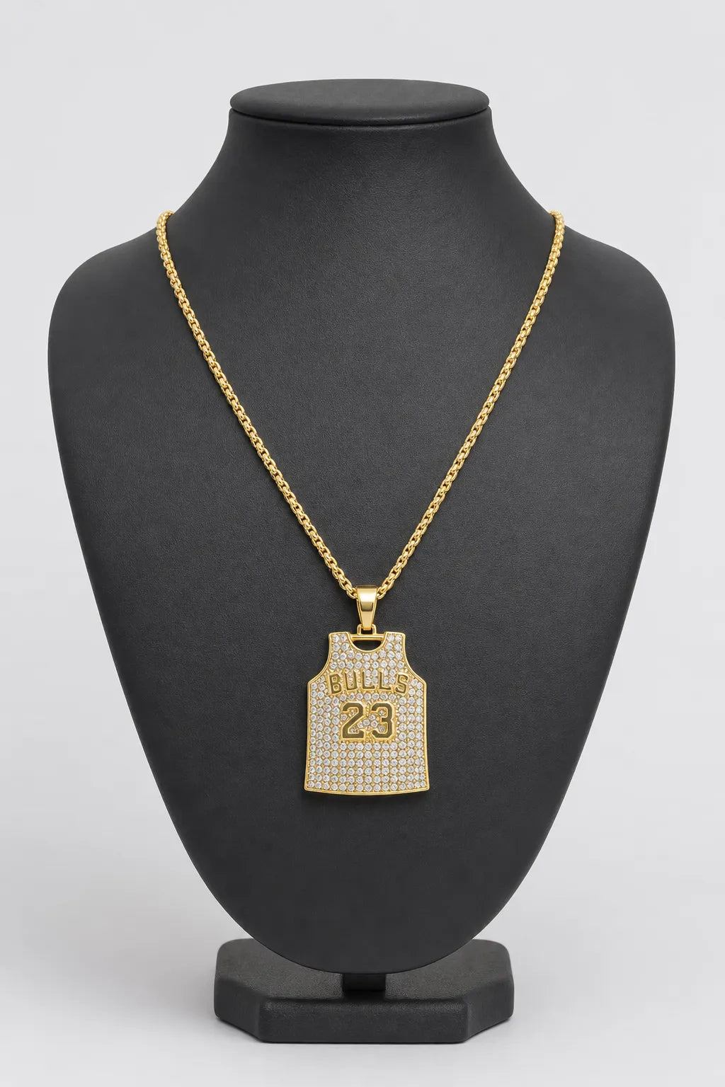 Collier Jordan — sur présentoir noir mat