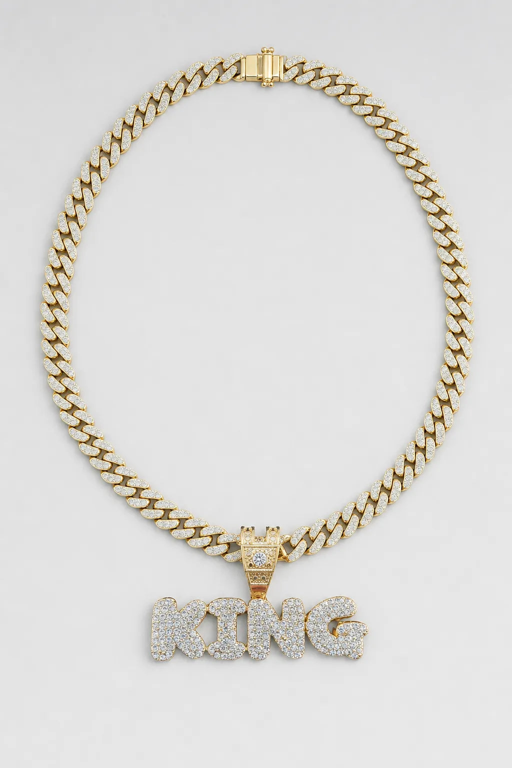 Collier King — sur fond gris