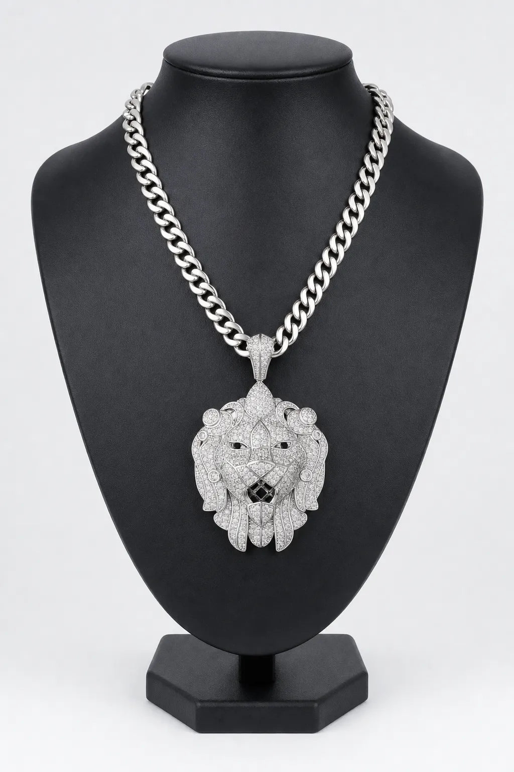 Collier Migos — sur présentoir noir mat