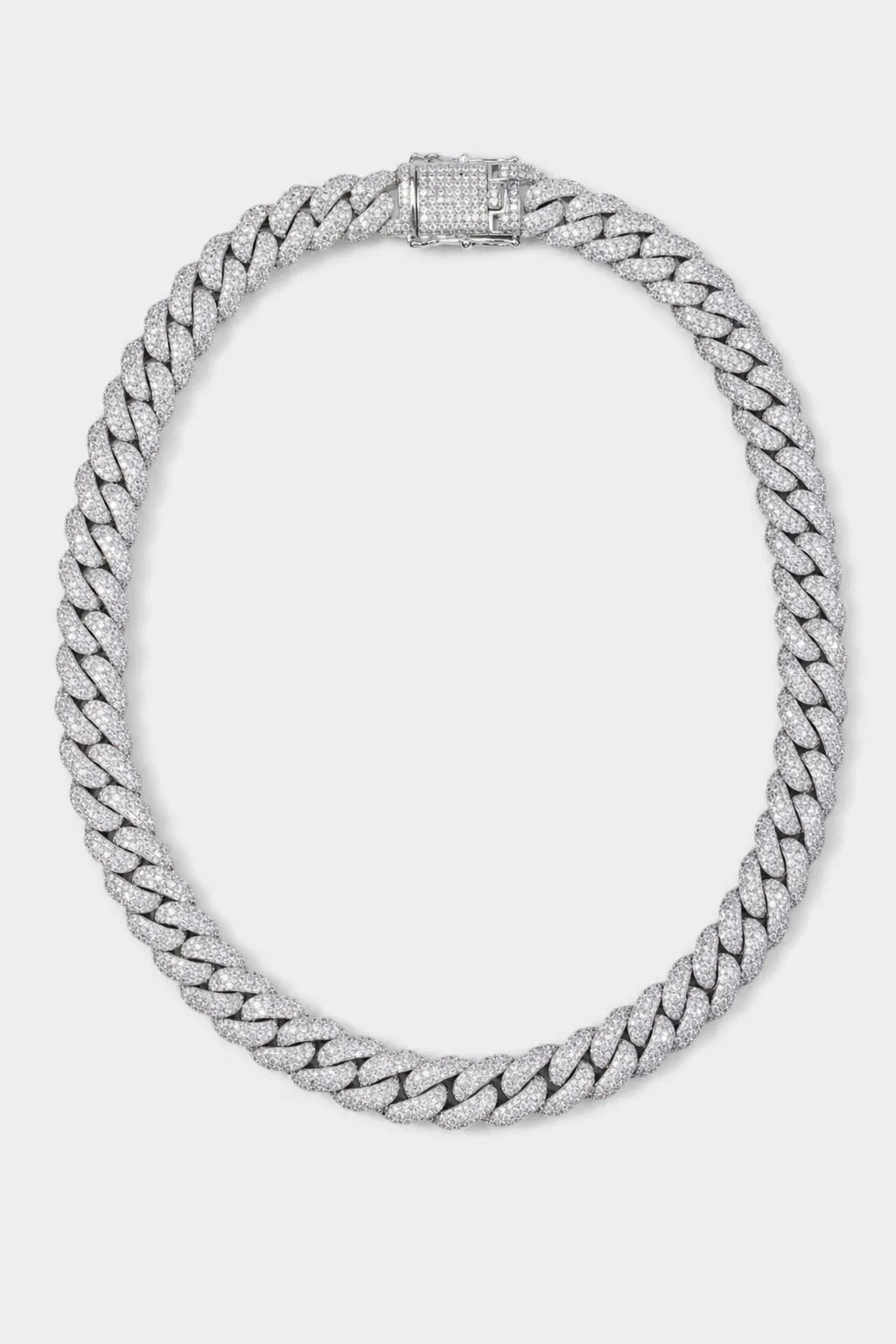 Collier Niska — sur fond gris