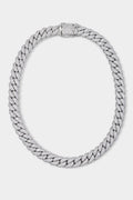 Collier Niska — sur fond gris