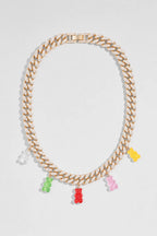 Collier ourson bonbon — sur fond gris — couleur 2