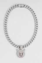Collier rappeur bling bling — couleur Argent sur fond gris