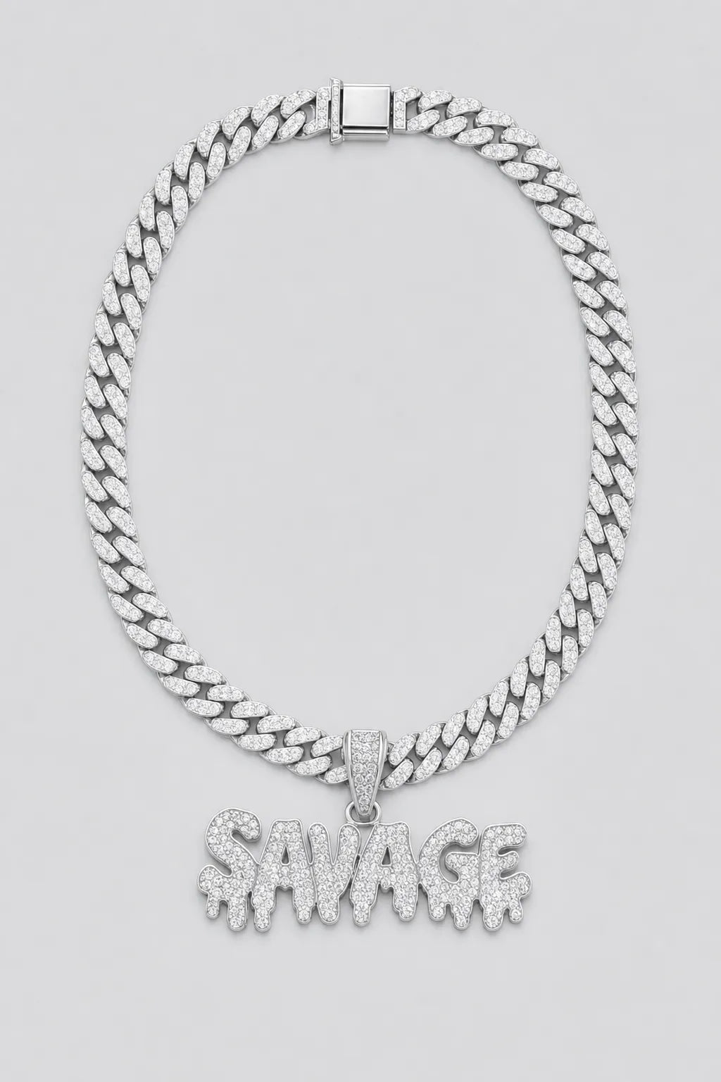 Collier Savage — variante Argent sur fond gris