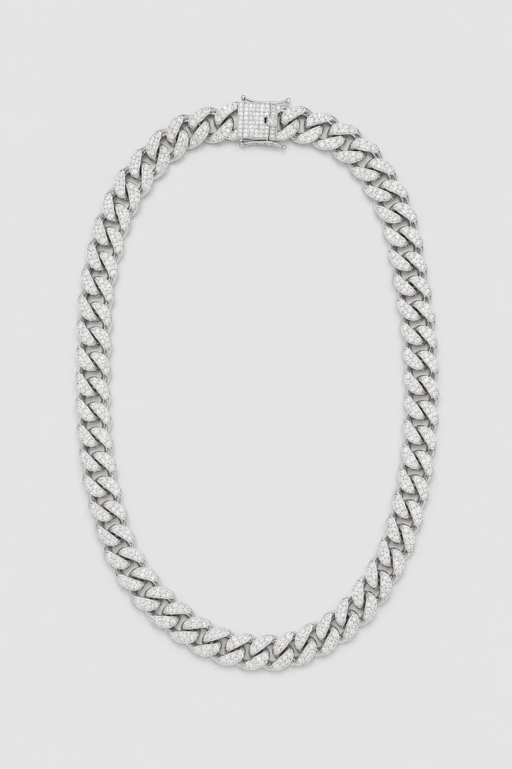 Collier SCH — sur fond gris — couleur Argent