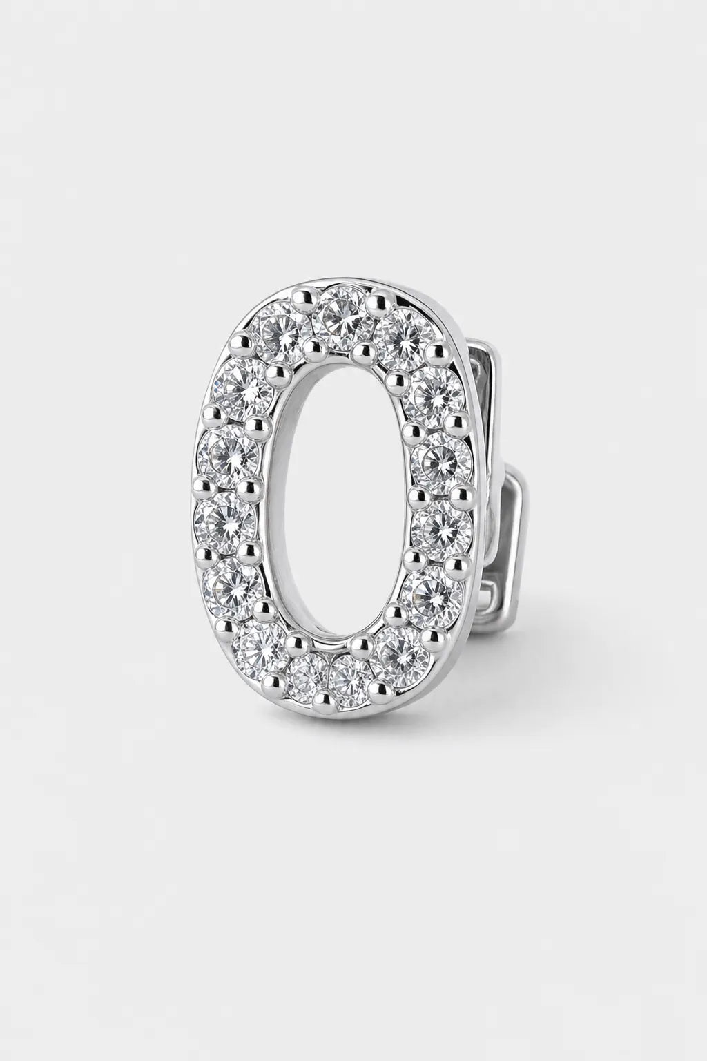 Grillz letters — sur fond gris - Argent - lettre O