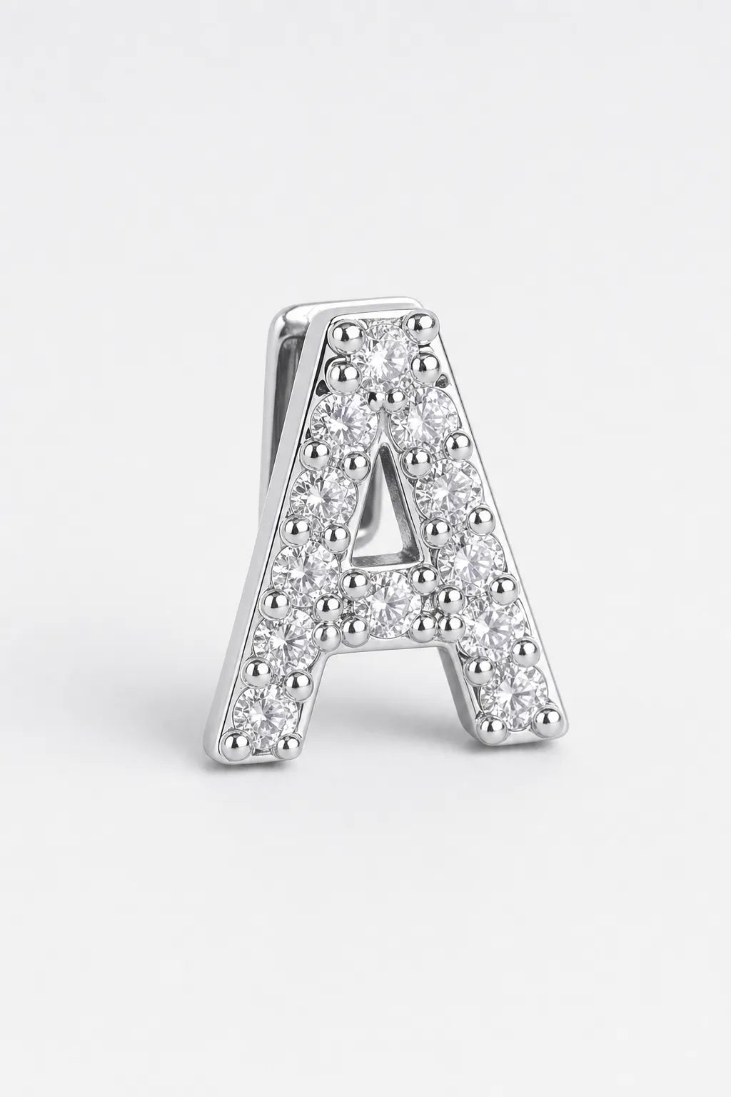 Grillz letters — sur fond gris - Argent - lettre A