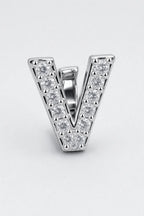 Grillz letters — sur fond gris - Argent - lettre V
