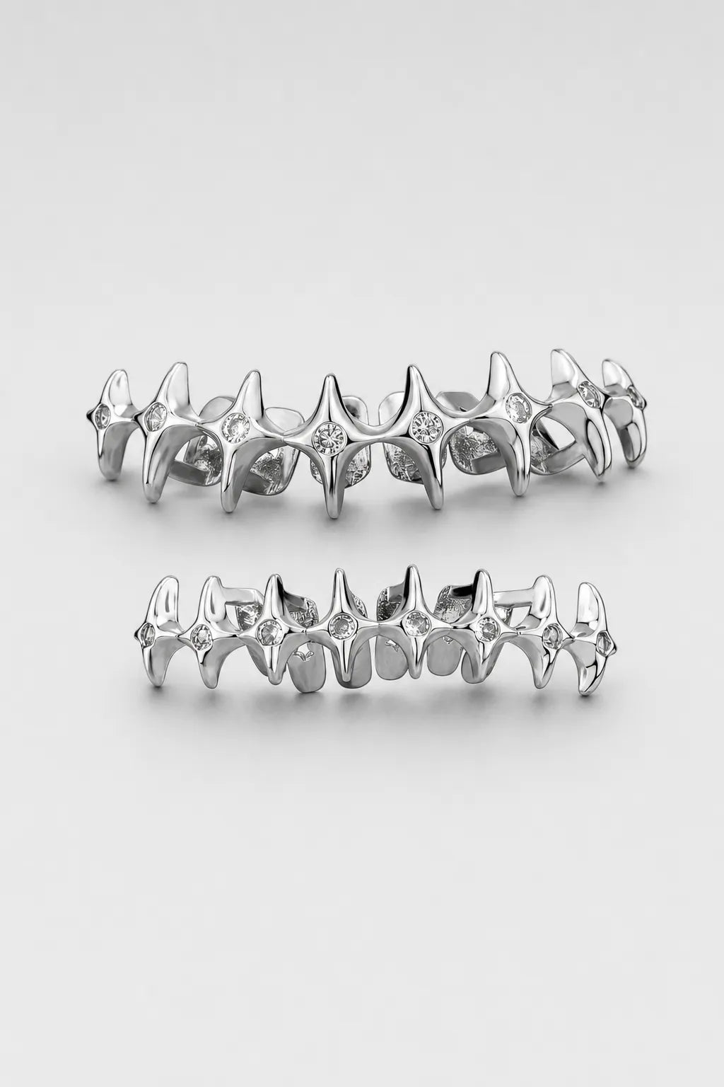 Laylow Grillz — sur fond gris