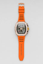 Montre Maes — variante Orange sur fond gris