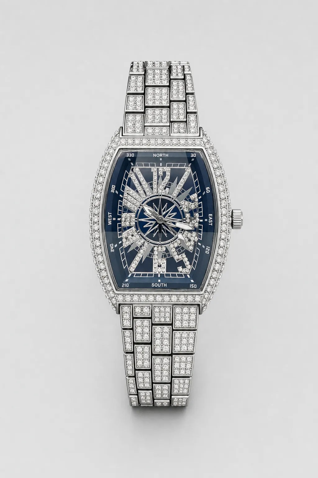 Montre streetwear — sur fond gris