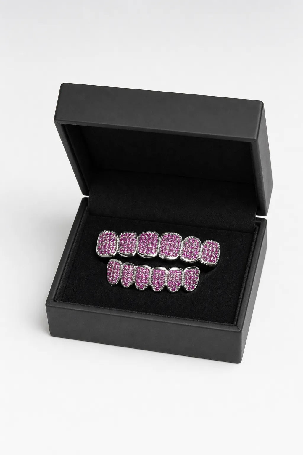 Pink grillz — sur présentoir noir mat