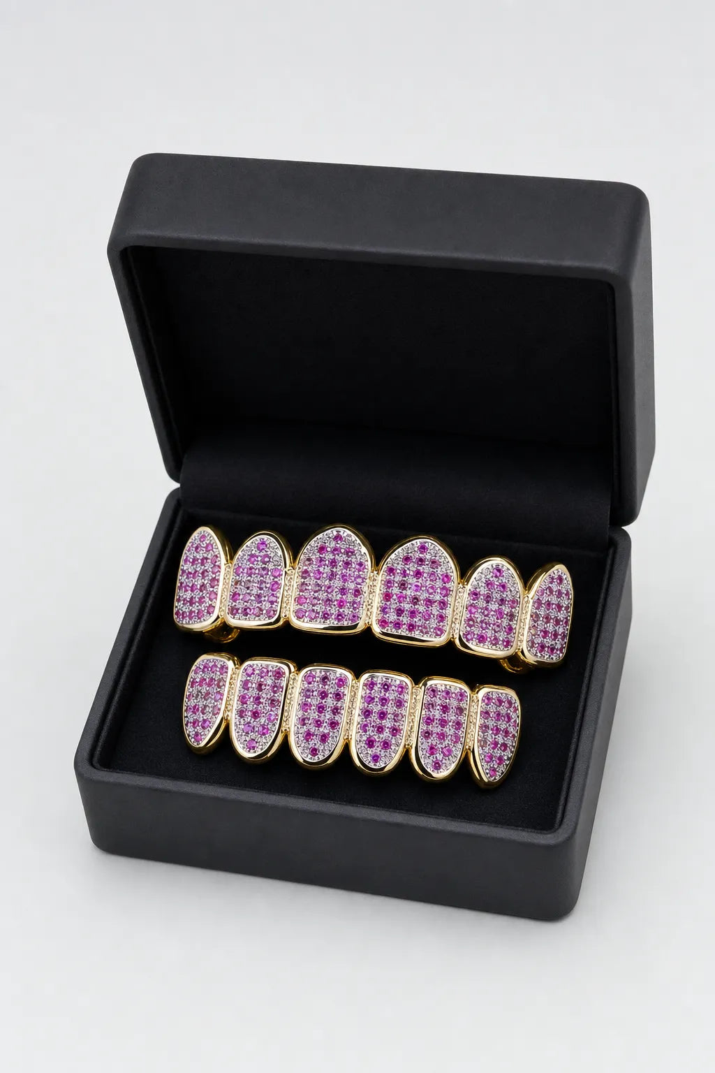 Purple grillz — sur présentoir noir mat