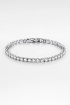 VVS tennis bracelet — sur fond gris