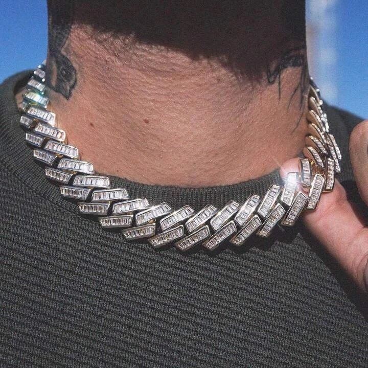 Pendentif Lil Uzi Vert V Avec Chaîne Cubaine 3mm 18 Pouces - Plaqué Rhodium