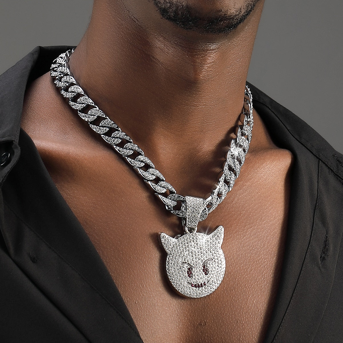 Devil emoji chain | VVS Shop | Collier VVS